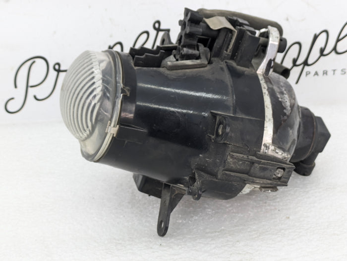 BMW E46 330i 328i 325i 323i Sedan/Wagon Front Left Bumper Fog Light 6911007