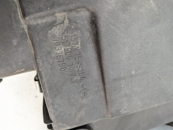 BMW E90 E92 E93 335xi 335i E88 E82 135i N55 Engine Intake Air Box Filter Housing 7599284