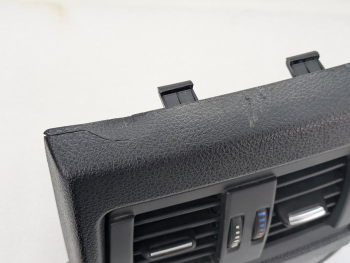 BMW F22 F23 228xi M235xi 230xi M240xi Center Console Rear Air Vent & Trim 9207326/9207330 *DAMAGED*
