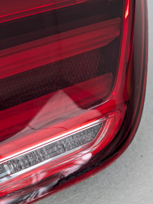 BMW F36 F32 F33 F83 440xi 430xi M4 LCI LED Rear Left/Driver Side Inner Trunk Tail Light 7426053 *DAMAGED*