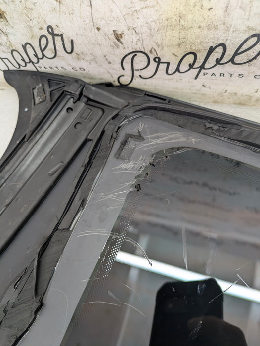 BMW G22 E82 430ix M440ix M4 Right/Passenger Side Rear Quarter Window Glass 7482714/7482712 *DAMAGED*