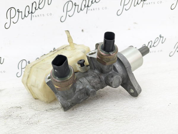 BMW E46 330ci 325ci Z4 DSC Brake Master Cylinder Tank Reservoir & DSC Switch 34336785666