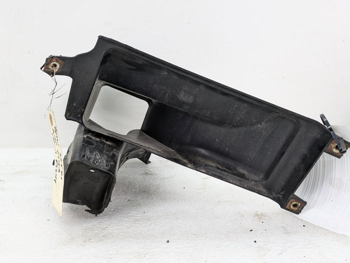 BMW E90 E91 335xi M Sport Front Right Brake Oil Cooler Air Duct 7891384 *Damage*