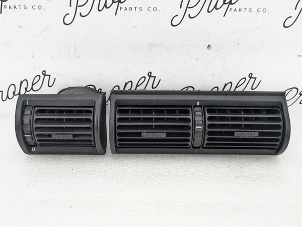 BMW Z3 M 3.0 2.8 2.5 2.3 Roadster Dash Center Vent & Right Vent 8397716/8397713