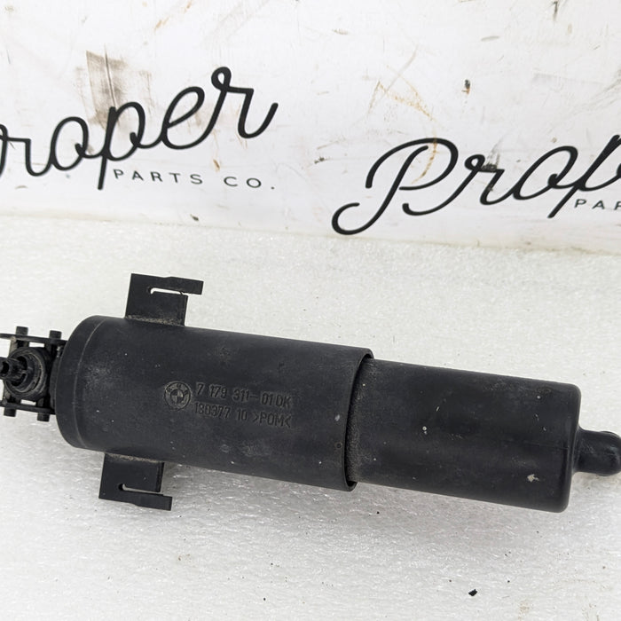 BMW E90 E91 E92 E93 3 Series Headlight Washer Spray Nozzle 7179311