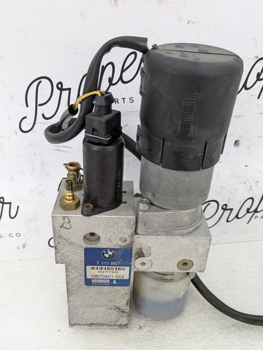 BMW E61 530xi 525xi 535xi Wagon Rear Hatch Trunk Hydraulic Lift Pump 7111867