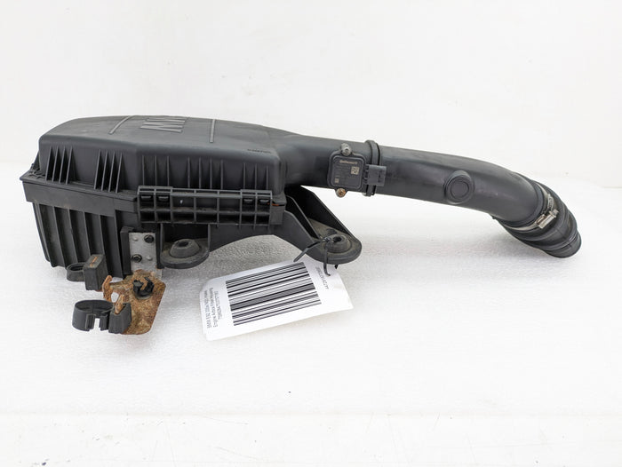 BMW E82 E88 E90 E92 E93 135i 335i 335xi N55 Engine Intake Air Box Filter Housing 7599284