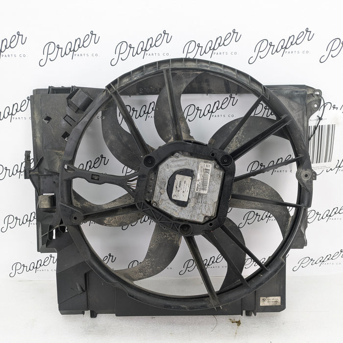 BMW E90 E92 E93 335i 335xi N54 Engine Radiator Fan & Motor 7561712 *DAMAGED*