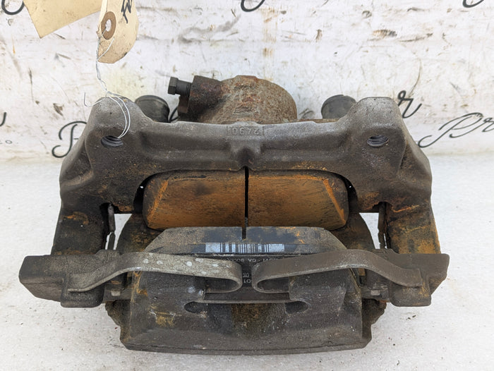 2021 Volvo V60 T6 R-Design Front Left/Driver Side Brake Caliper 31471663