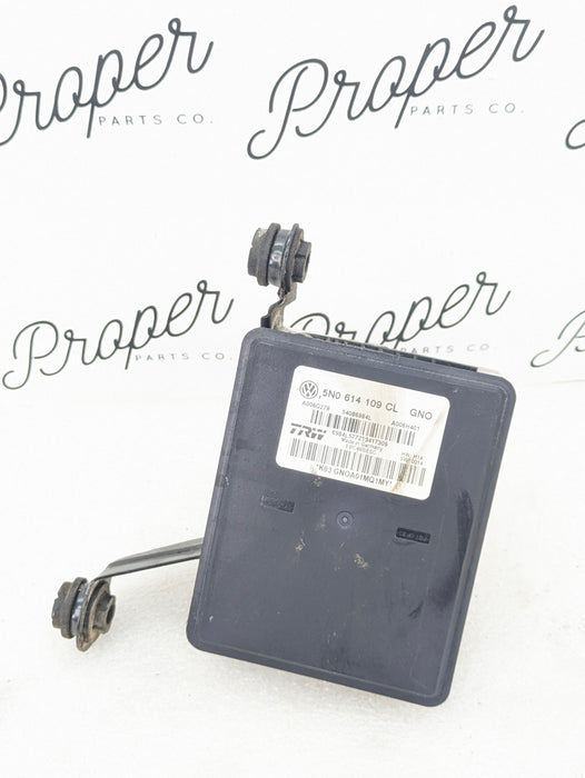 2016-2018 Audi 8U Q3 ABS Anti Lock Brake System Pump Control Module 5N0614109CL