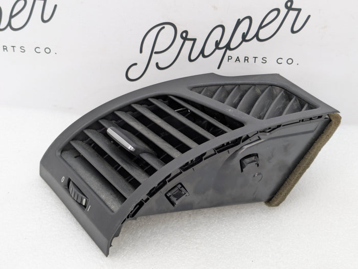 BMW E88 E82 128i 135i Left/Driver Side Dashboard Air Vent 7059187
