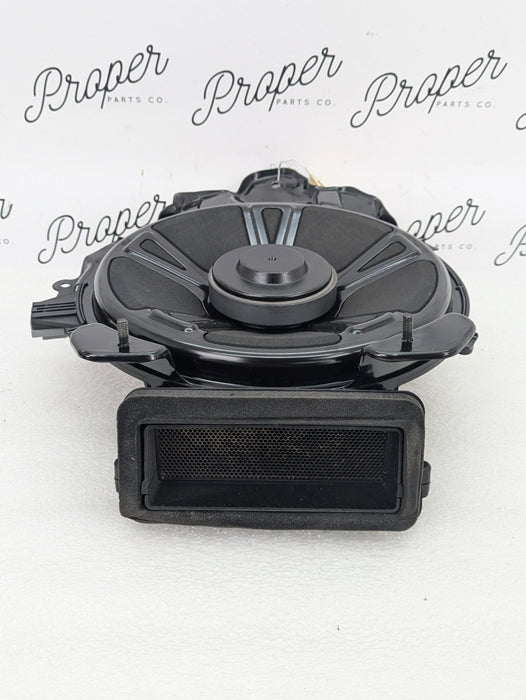 2021 Volvo V60 T6 R-Design Audio Subwoofer Sub Speaker 31456823
