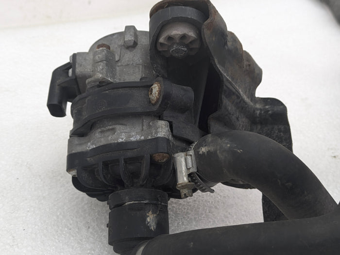 BMW E70 X5 M/E71 X6 M Driver/Left Side Auxiliary Coolant Water Pump 7584088