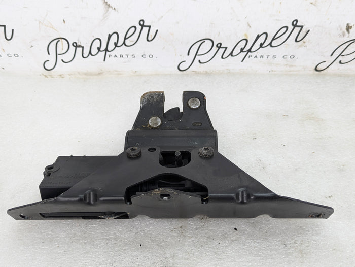 BMW E61 530xi 525xi 545i 550i Wagon Rear Tailgate Lift Lock Latch Actuator 7071594