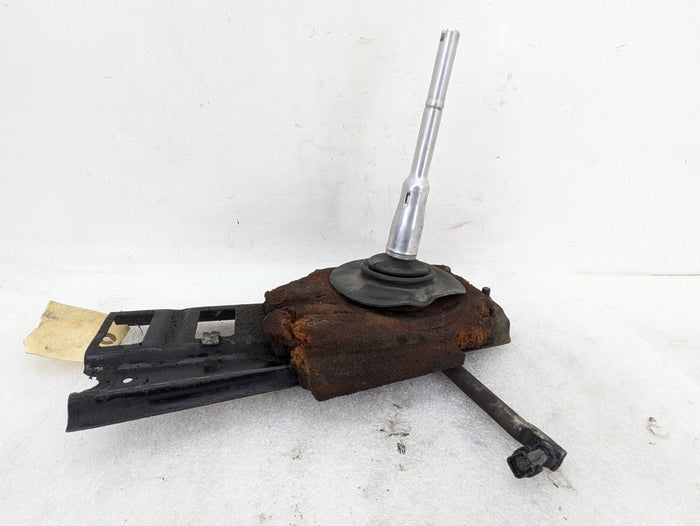 BMW E21 320i 5 Speed Manual Transmission Shifter 25111220326/25111220501/25111220316 *DAMAGED*