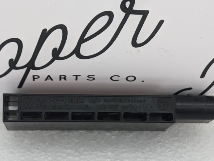 2016-2018 Audi 8U Q3 Rear Bumper Wiring Harness & Parking Distance Control Sensors 8U0971104S