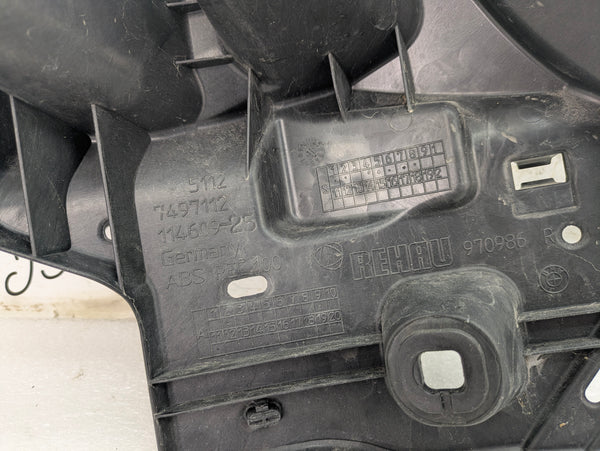 BMW G22 G23 430ix M440ix G82 G83 M4 Rear Right/Passenger Side Inner Bumper Bracket Support Mount 7497112