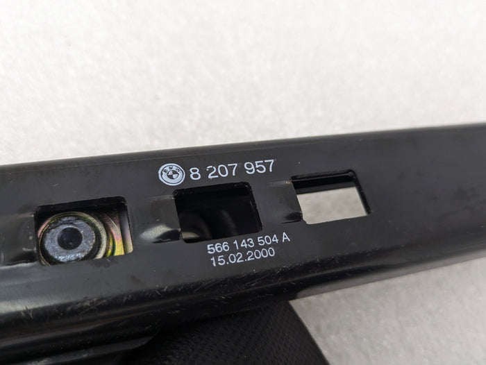 BMW E46 330i 328i 325i 325i Sedan/Wagon Front Right Seat Belt & Force Limiter 8201012