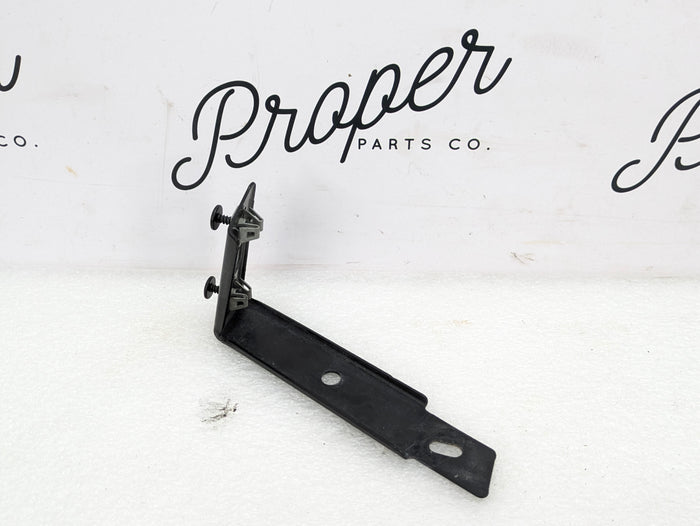 Chevrolet C7 Corvette Stingray Rear Right/Passenger Side Quarter Panel Fender Reinforcement Bracket 20980041