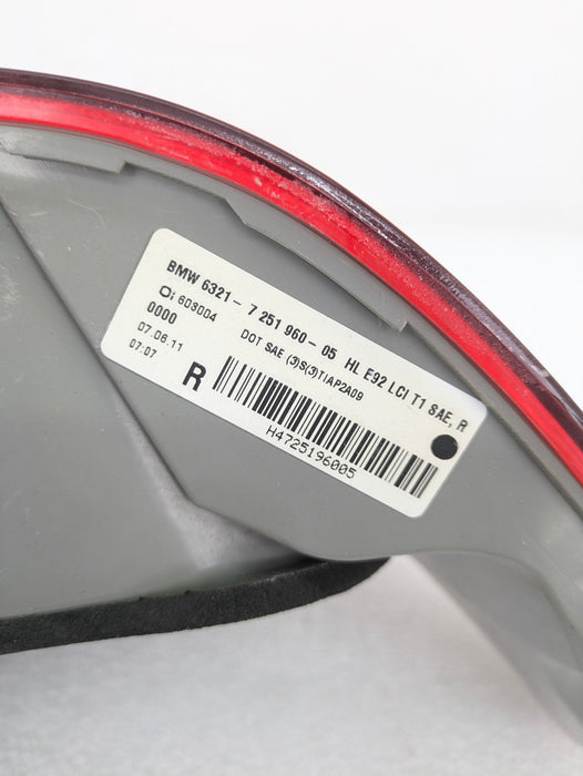 BMW E92 LCI M3 335xi 328xi Right Outer LED Tail Brake Turn Signal Light 7251960