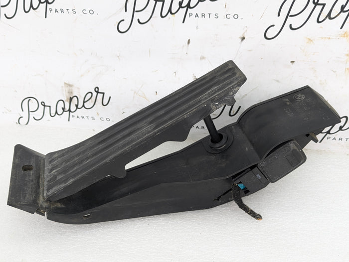 BMW E90 E91 E92 E93 335xi Automatic Transmission Accelerator Throttle Gas Pedal 6772645