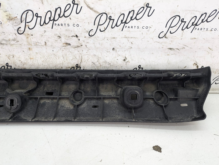 BMW G22 G23 G82 G83 430ix M440ix M4 Rear Bumper Center Mounting Bracket Support 7490723