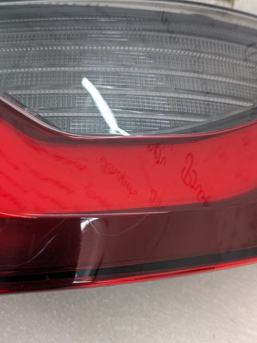 BMW G22 G26 430ix M440ix G82 M4 Pre-LCI Rear Left/Driver Side Outer LED Tail Light Assembly 63217477605