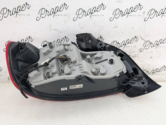 BMW F22 F23 228xi M240xi M235xi 230xi F87 M2 Pre-LCI Right/Passenger Side Tail Light Assembly 7295428