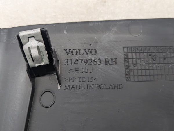 2021 Volvo V60 T6 R-Design Right/Passenger Side Seat Belt Cap 31479263