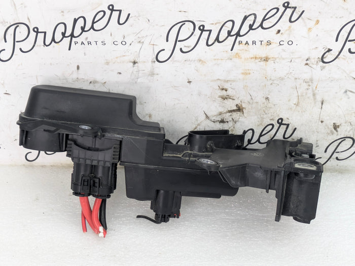 BMW G22 G23 G20 G26 430ix 330ix 330ex Engine Bay Power Distribution Junction Box Panel 6842531/9362854