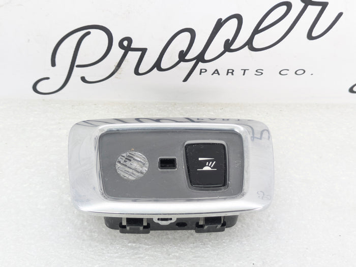 2021 Volvo V60 T6 R-Design Front Dome Light Lamp & Button 31457194