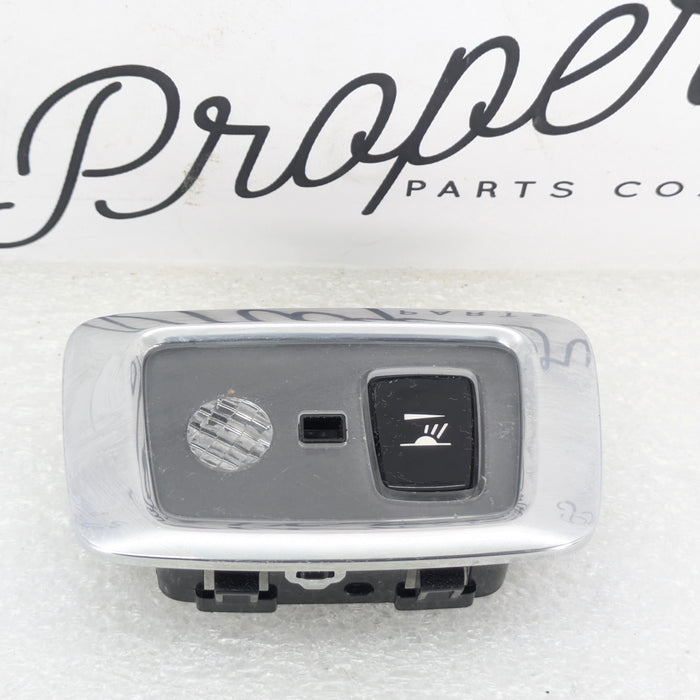 2021 Volvo V60 T6 R-Design Front Dome Light Lamp & Button 31457194
