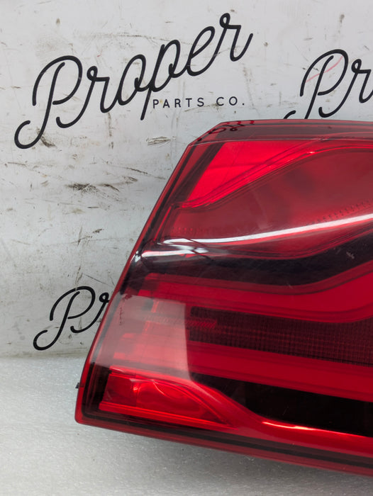 BMW F36 F32 F33 F82 F83 440xi 430xi M4 LCI LED Rear Right/Passenger Side Outer Tail Light 8496526