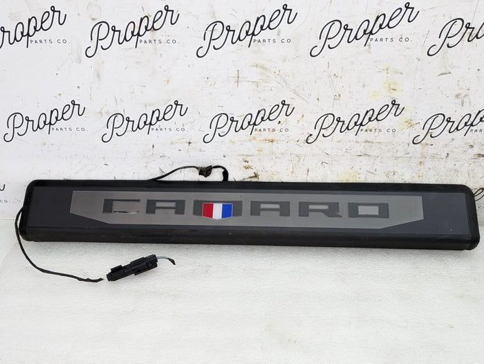 2018 Chevrolet 6th Gen Camaro 2SS Coupe Left Or Right Side Illuminated Door Sill Trim Panel 84127637 *DAMAGED*