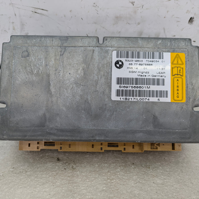 BMW E60 E61 530xi High 22 Gateway ECU SGM LEAR Control Module 6975686