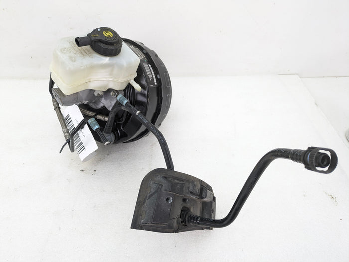 BMW E90 E91 E92 E93 335i 335xi 328xi Brake Booster & Master Cylinder 6785648