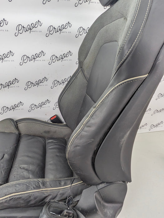 2021 Volvo V60 T6 R-Design Front Left/Driver Side Black Leather Heated Seat *DAMAGED*