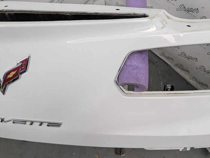 Chevrolet C7 Corvette Stingray Upper Rear Bumper Cover Arctic White (G8G) 84139444/84411653 *DAMAGED*