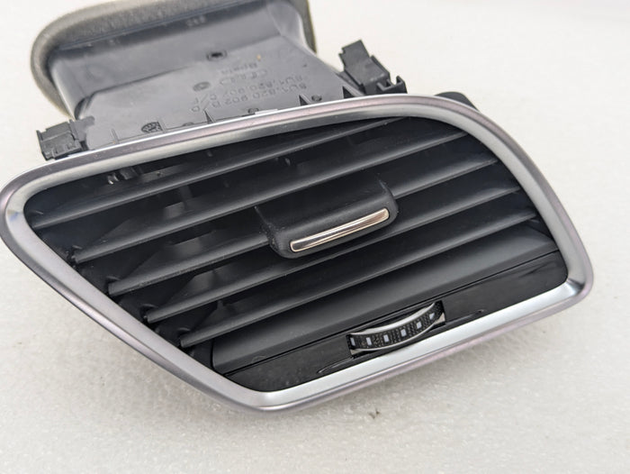 2016-2018 Audi 8U Q3 Front Right Dash Vent Heater A/C Grille 8U1820902