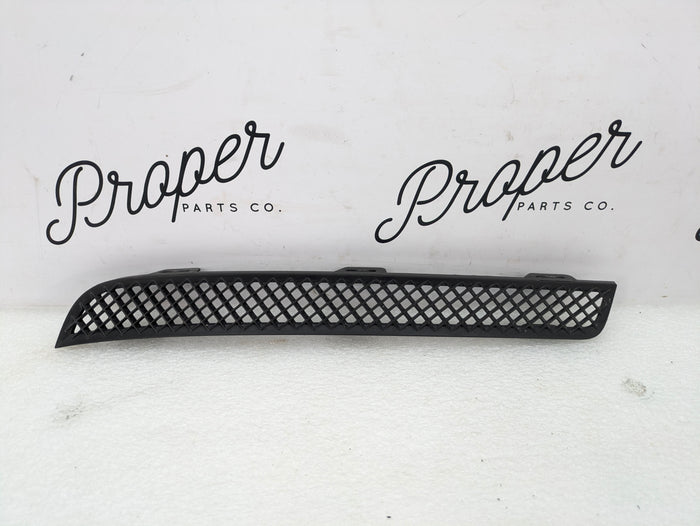 Chevrolet C7 Corvette Stingray Right/Passenger Side Rear Bumper Grille Vent 22799216