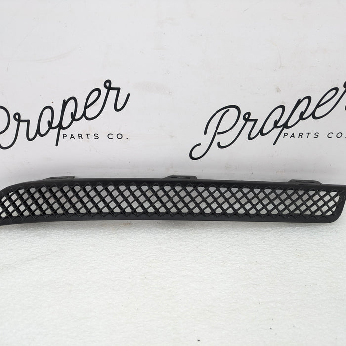 Chevrolet C7 Corvette Stingray Right/Passenger Side Rear Bumper Grille Vent 22799216