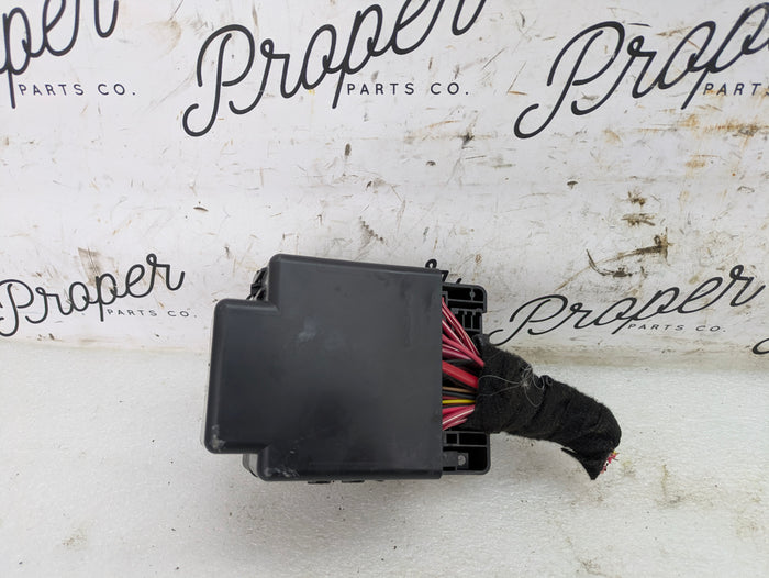 2015 Chevrolet 5th Gen Camaro 2SS Interior Cabin Fuse Panel Junction Box 13676641