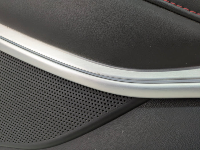 2018 Chevrolet 6th Gen Camaro 2SS Right/Passenger Side Door Panel Card Black/Adrenaline Red (H16) W/Bose 84165451