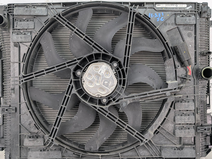 BMW G20 330ix M Sport B46 Radiator Cooling Pack W/AC Condenser & 500W Electric Fan Motor Shroud