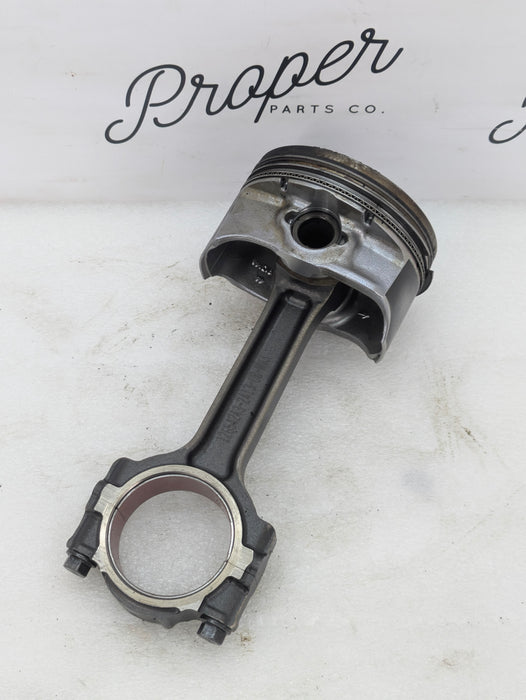 Chevrolet C7 Corvette Stingray Z51 LT1 Gen V Engine Right Side Piston & Connecting Rod #4 12654243 *NOTE*