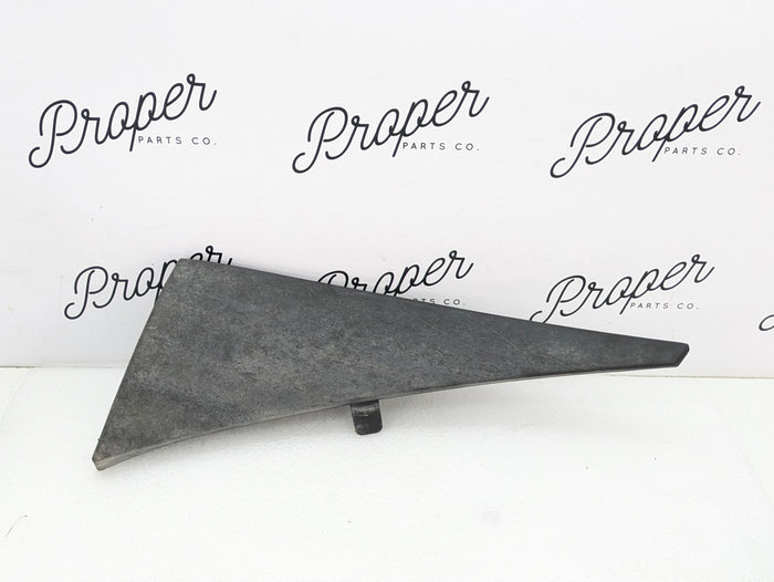 Chevrolet C7 Corvette Stingray Front Right/Passenger Side Splash Shield Wheel Arch Molding Trim 23109512