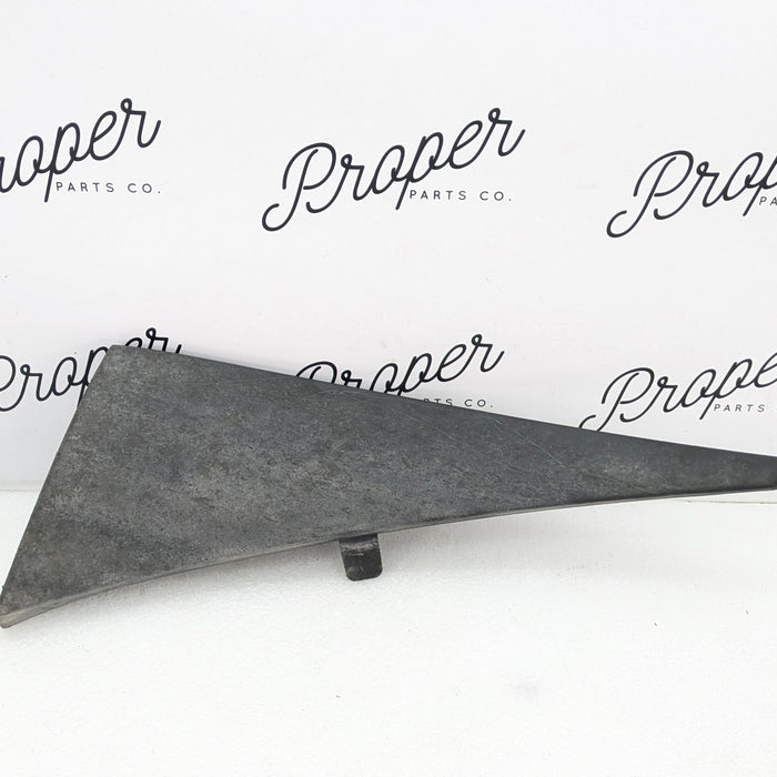 Chevrolet C7 Corvette Stingray Front Right/Passenger Side Splash Shield Wheel Arch Molding Trim 23109512