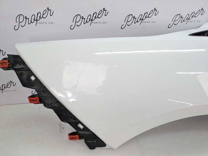 Chevrolet C7 Corvette Stingray Coupe Right/Passenger Side Rear Quarter Panel Fender (G8G/U9567) 84054834 *DAMAGED*