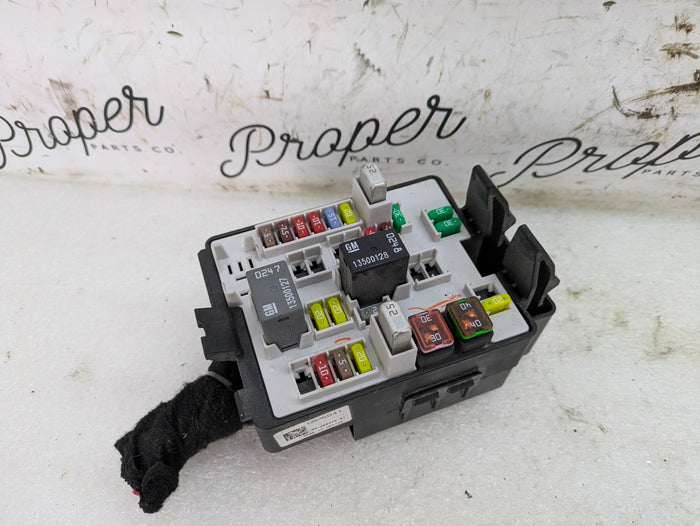 2015 Chevrolet 5th Gen Camaro 2SS Interior Cabin Fuse Panel Junction Box 13676641
