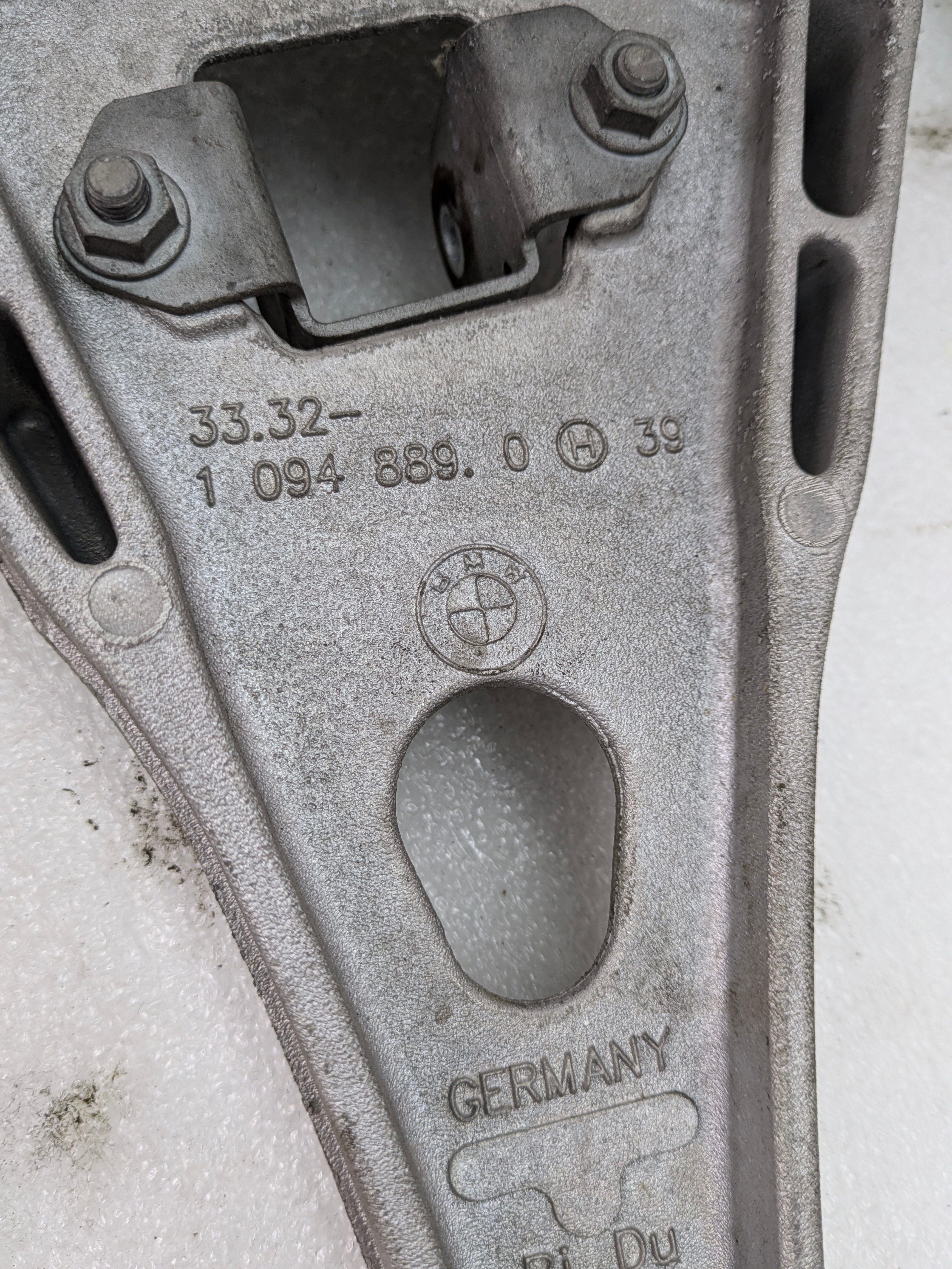 BMW E85 Z4/E46 3 Series Left/Right Side Rear Upper Control Arm Spring ...
